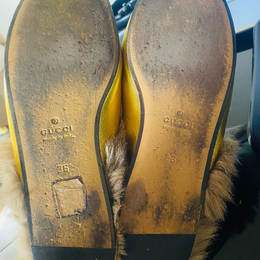 Gucci Gold and Red Emoji Flats - Picture 6 of 7